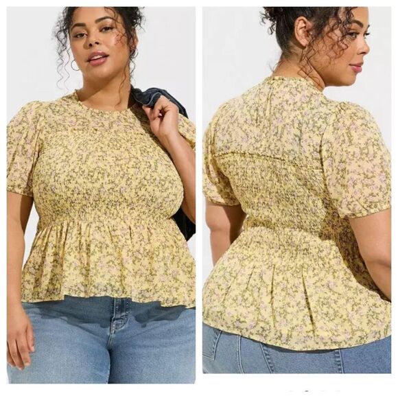 Torrid Yellow Floral Chiffon Ruffle Mock Neck Smocked Crop Top Sz 1 - Picture 2 of 7